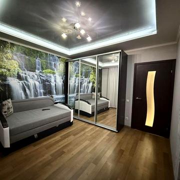 Сдам 1ком ЖК Левитана/ Небесной Сотни