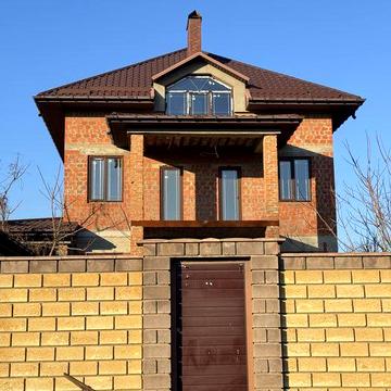 Продаж будинку поряд з Совіньоном! Будували для себе