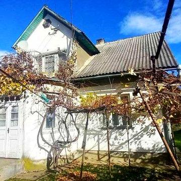 Продається жилий будинок в хорошому стані