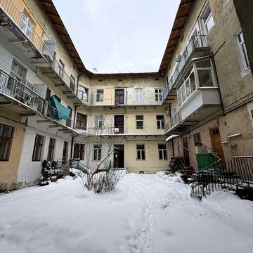 Продаж 2-х кім. квартири вул. Глібова