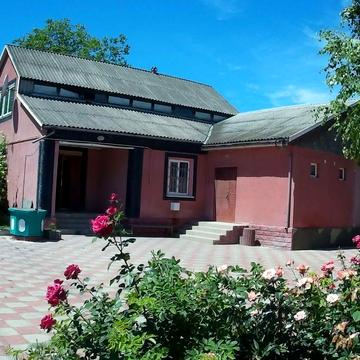 Продається будинок + діючий бізнес.