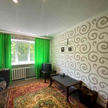 Продам большую коммуну в центре города