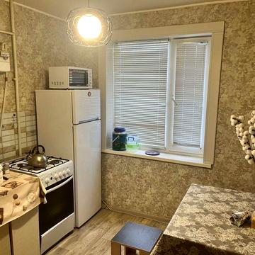 Сдам 2к квартиру семье