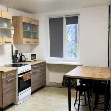 Продам 1к квартиру Калиновая Универсальная