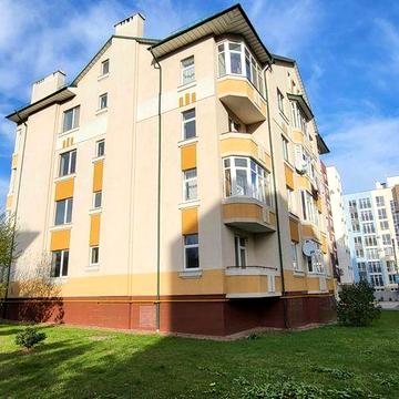 Продається квартира на вул.Комарівська (Роша)