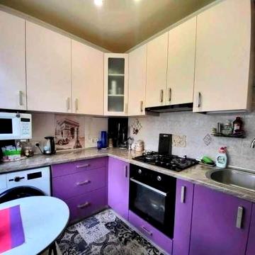 Продам 3х комн квартиру пр Байрона 2/5 с капит ремонтом, меб, техн