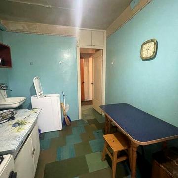 Оренда 2 к кв.поруч з Кодаком ,4й поверх