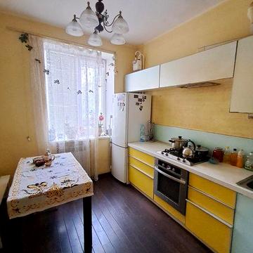 Продаж 2-кімнатної квартири,  вул.В.Лобановського