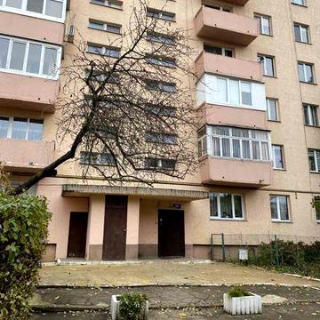 2х кімн Комарова 40б вільна із 20 лютого