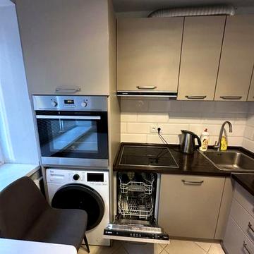 Оренда  2к  квартира по вул.Саксаганського. Центр.. М. Палац Спорту.