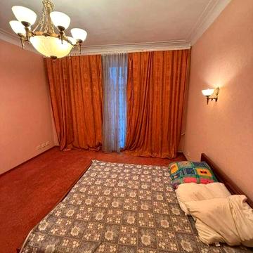 Сдам 3-ох комнатную квартиру !