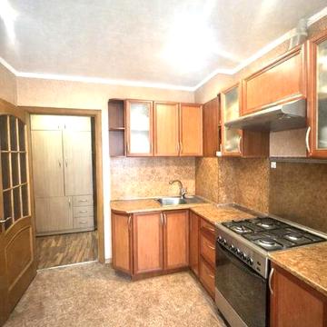 Продается 4 ком кв в Осипенковском р-не по ул Рустави