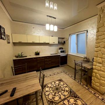 Оренда 2 кімнатної квартири в центрі вул. Соборна/Маріупольська.