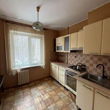 Сдам 1 ком.квартиру Генерала Петрова 4 этаж 6000 тыс.грн