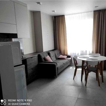 Новобудова на Зигіна  закритий двір парковка