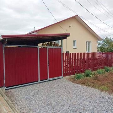 Будинок . Яр Готвянчик