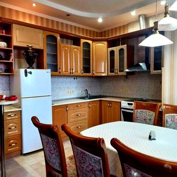 Центр, 3-и кімнатна квартира в ЖК «Капітан»