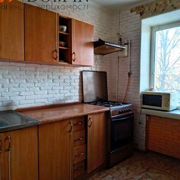 Продам 2 кімнатну квартиру.Є відновлення!!