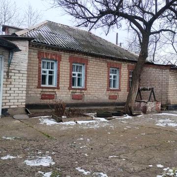 Будинок у Довгинцевському районі на дві половини в одному дворі