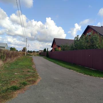 Молодіжна, 52