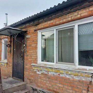 Продам будинок в селищі Божедарівка.