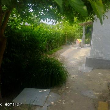 3х кімнатний будинок в центрі з гаражем, огородом та садом