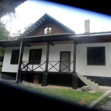 Національний парк Кременецькі гори, садиба в лісі