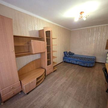 Сдам 1к квартиру на Космонавтов 29, угол Инглези