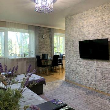 Продаж 3-кімнатної квартири в центрі — вул. Велика Морська