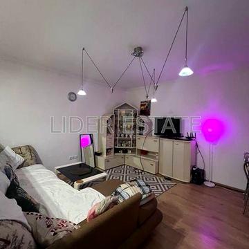 Продаж будинок в центрі Мукачева ( дворова система)