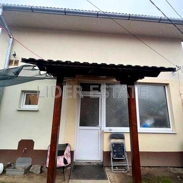 Продаж будинок в центрі Мукачева ( дворова система)