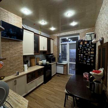 Продаю 3ком Сталинку в Центре Самар!