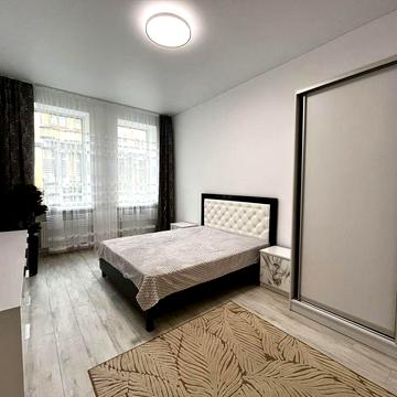 Продаж квартири з новим ремонтом по вул. Крехівська(біля Форуму)