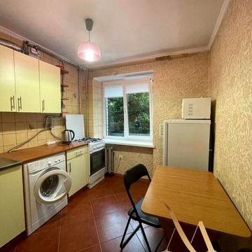 Оренда 1 кімн квартири в цегляному будинку. Ближній центр