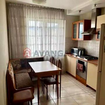 Продам 3 кімнатну квартиру на ж.м.Парус. 67 м2