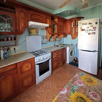 Інститут заязку вільна поруч з АТБ