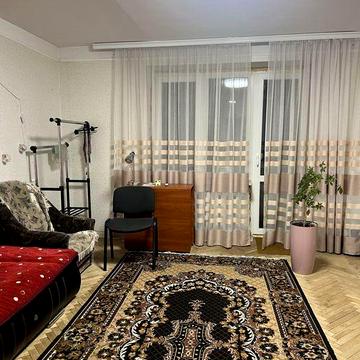 Продаж 4 кімнатної квартири вул Мазепи(чешка)