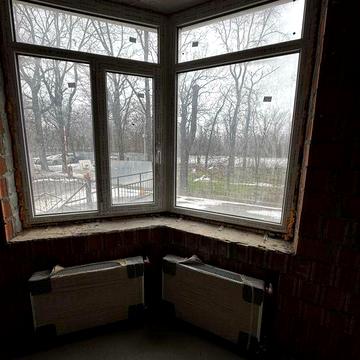 Святослава Рихтера, просторная квартира на 1эт, в новом кирпичном доме ЖК Реал Парк