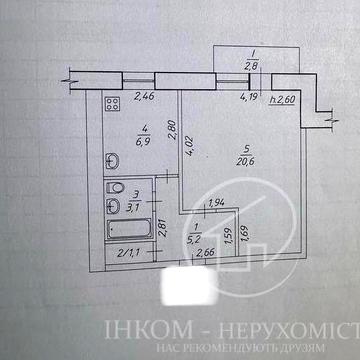 Велика 1к квартира в цегляному будинку
