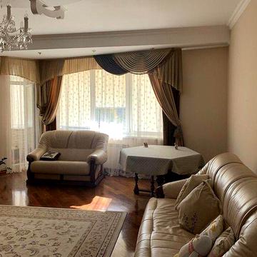 Простора 2-кімнатна квартира з ремонтом, Княгинин, єВідновлення