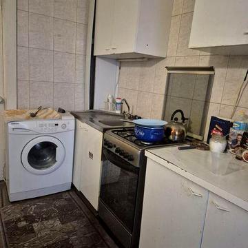 Сдам 2 ком кв. внизу пр.Кирова РЕАЛЬНАЯ