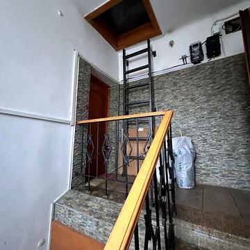 Довгострокова оренда 3к Квартира Макарова вулиця