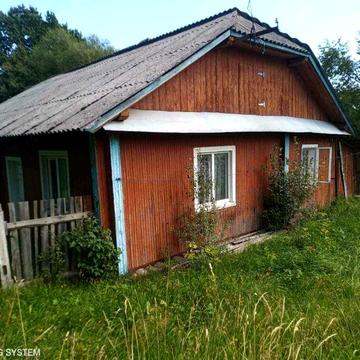 Продається будинок зі зручним розташуванням в селі Красне!