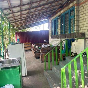 Сдам дом дачу . 3 комнаты. Бажано писати на зеленку.