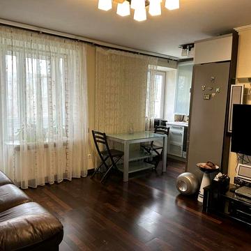 Здається в оренду двокімнатна квартира, центр Житомира