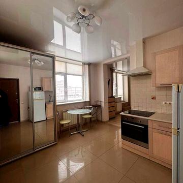 Оренда квартири-студії біля метро Мінська, вул. Калнишевського 7