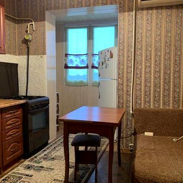 Продам 1 комнатную квартиру Хаджибейский район улица Скворцова  .