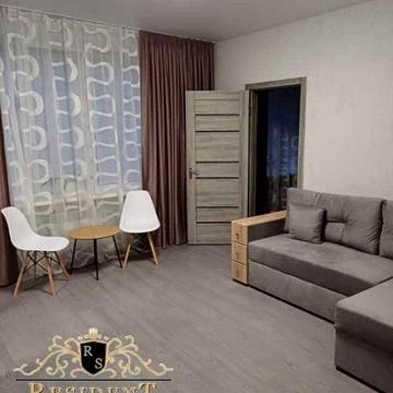 Сдам 2-к квартиру с ремонтом на прп. Науки, закрытая территория, 1/2