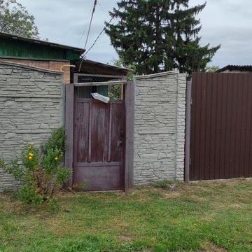 Продаж 1/2 будинку р-н опт.ринку