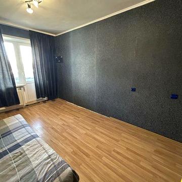 Продам 4-х кімнатну квартиру по вул.Василя Сергієнка Хортицький район